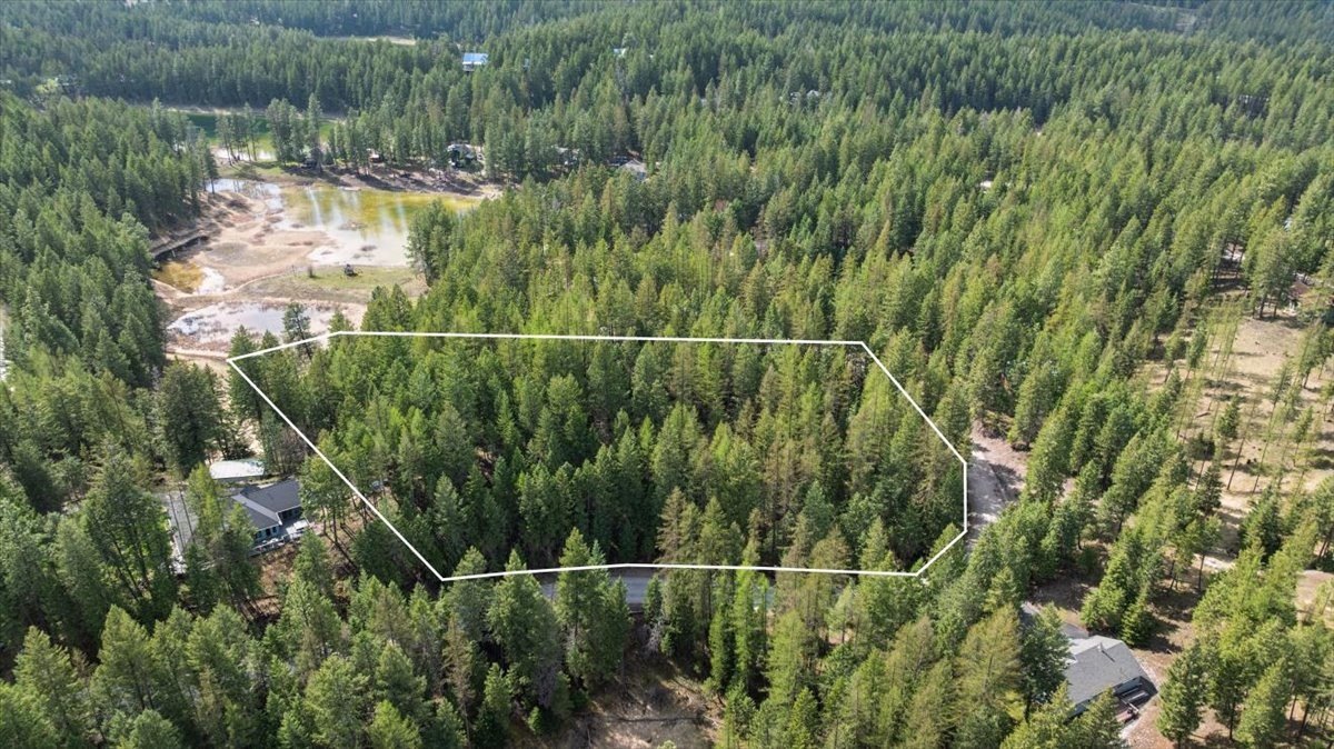 Land in Many Lakes Area