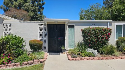 55+ Community Cottage with Patio