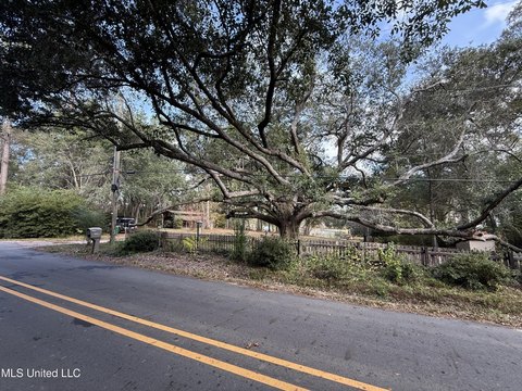 Waterfront Lot with Private Pier