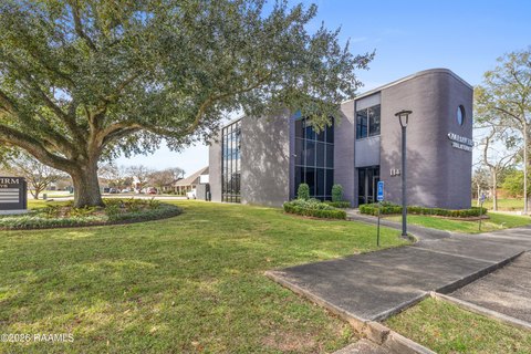 Professional Office with Optional Income