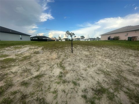 LAND - Cape Coral, FL