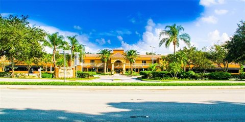 Coral Springs Retail Space Available