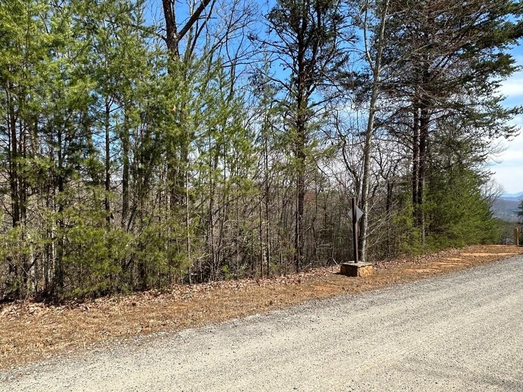 Land with Stunning Mountain Views