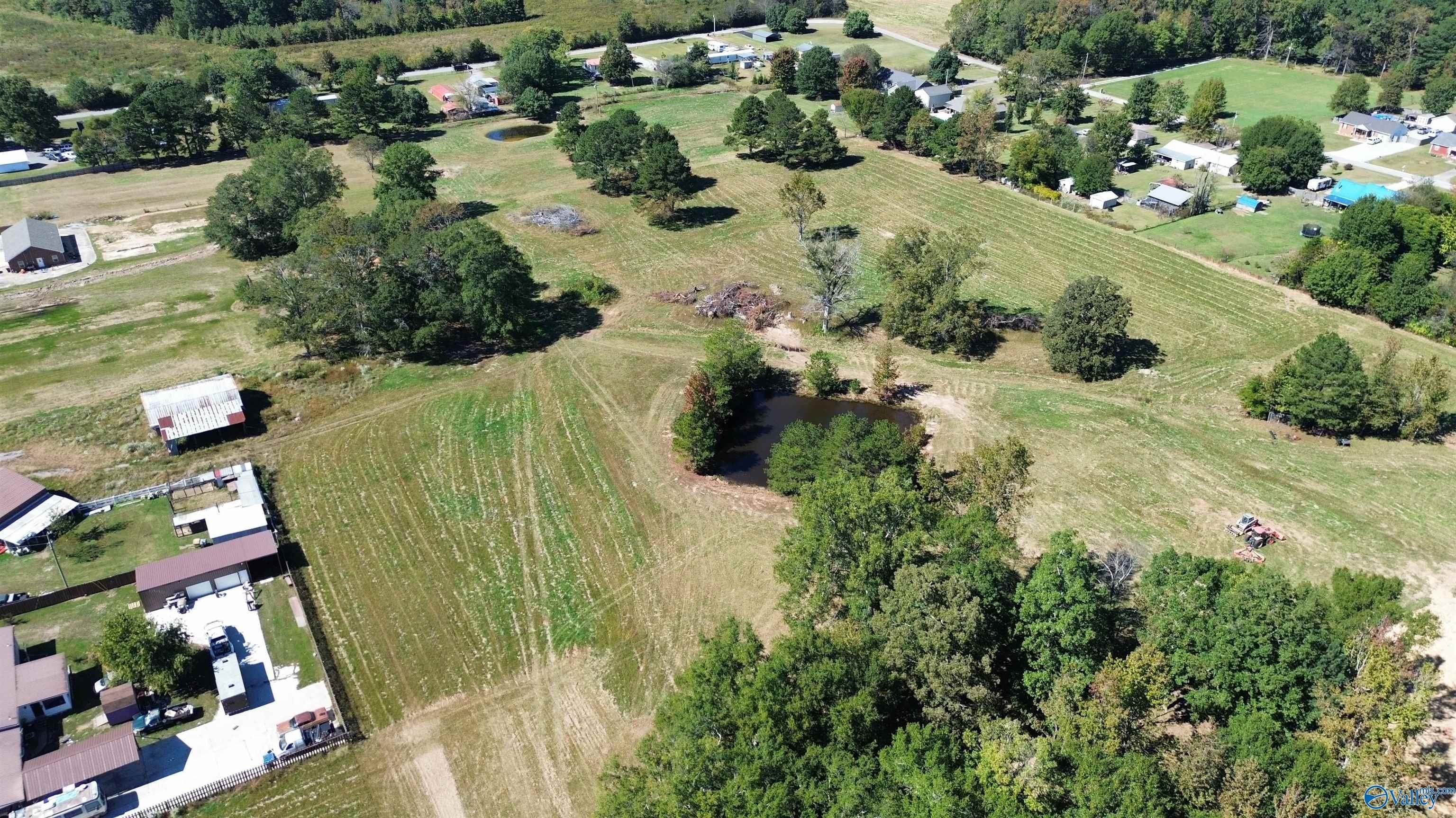 Land in Elkmont, Alabama