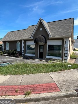 Retail/Office Space in Rome, GA
