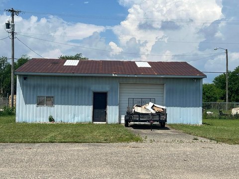 Workshop/Storage Building with Heat/Electric