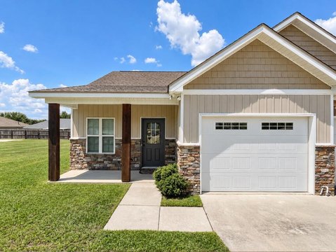 Duplex with Fenced Yard