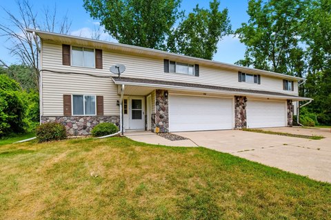 Side-by-Side Duplex with Laundry