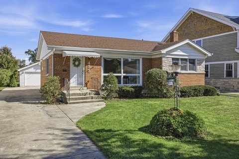 Land, Elmhurst, IL