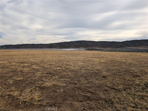 5-Acre Lot Near Solar Farms