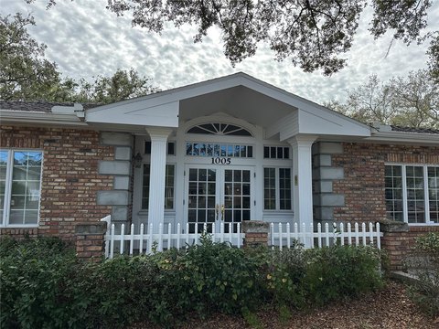 Medical Office Suite with Exam Rooms