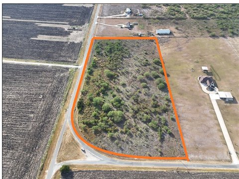 Land, Orange Grove, TX