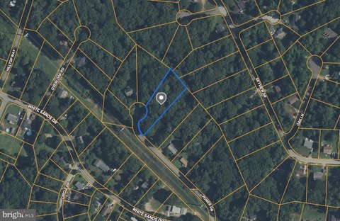 Land For Sale in Lusby