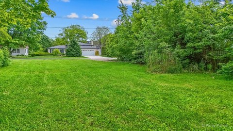 LAND - Des Plaines, IL