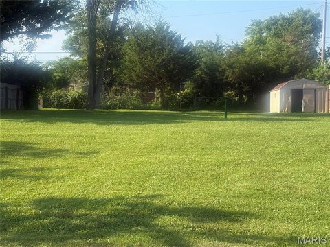 LAND - Granite City, IL