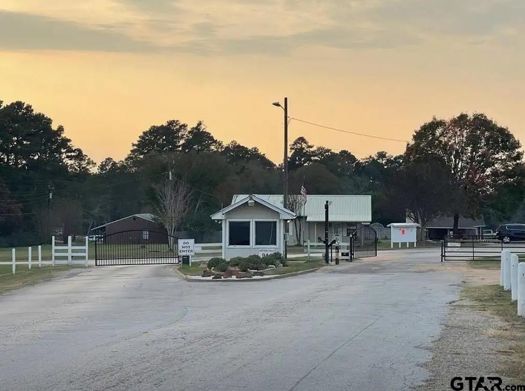 Picture 10