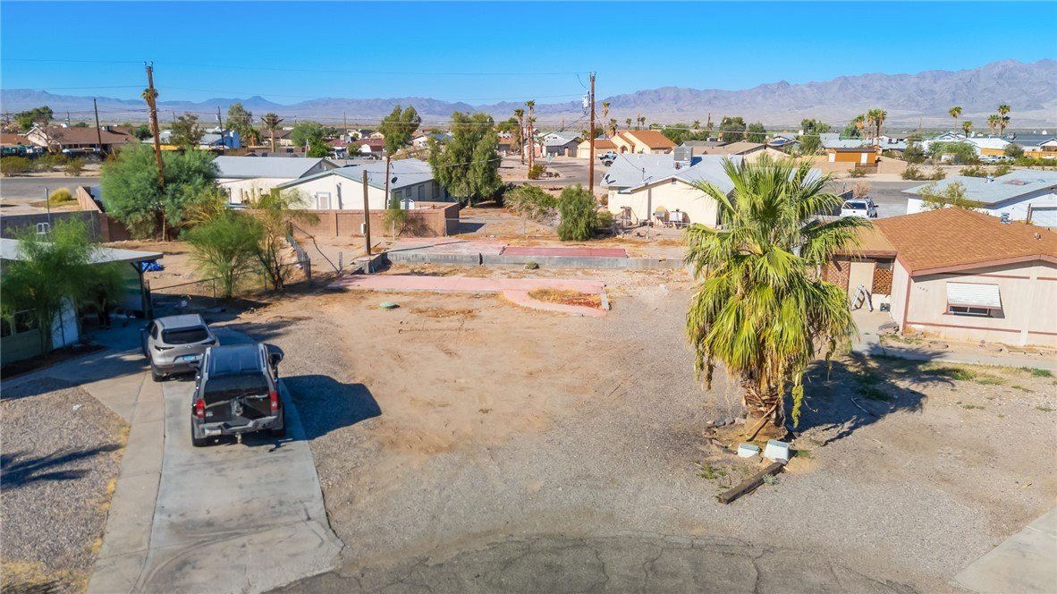 Residential Land in Pebble Lake