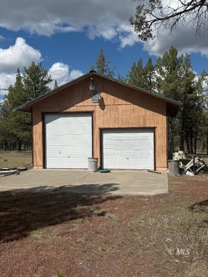 Land with Shop/Garage, Alturas