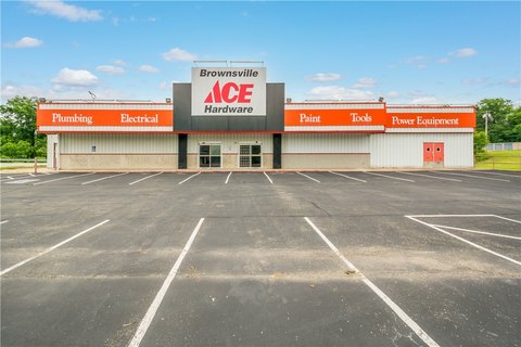 Freestanding Retail Flex Building