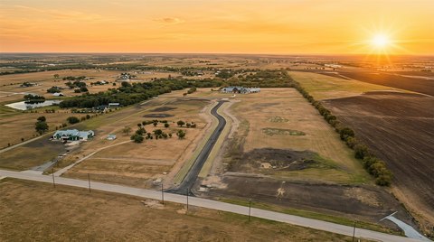 Land, Ponder, TX