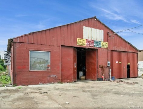 Oceanside Commercial Space Available