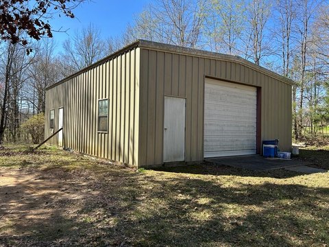 Paris, MS Shop on Land
