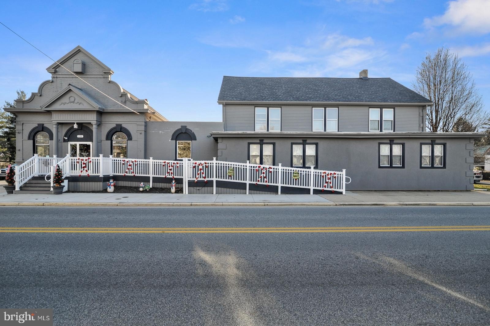 Office Space in Wyoming Town