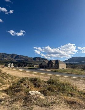 Residential Land with Mountain Views