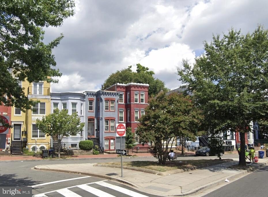 Truxton Circle Two-Unit Investment