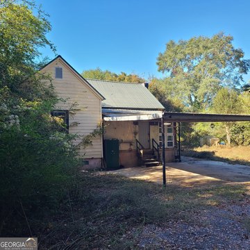 Commercial Lot with Potential Office