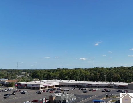 Highway Commercial Retail Space