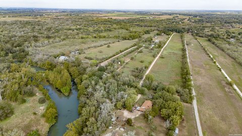 Land, Seguin, TX