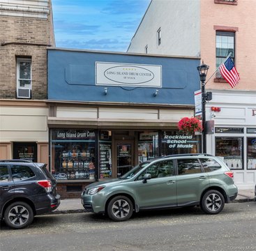 Prime Retail in Downtown Nyack