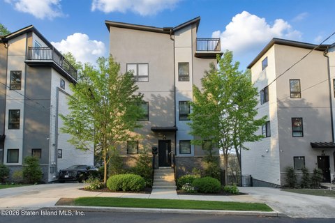 Staten Island Two-Unit Detached Home