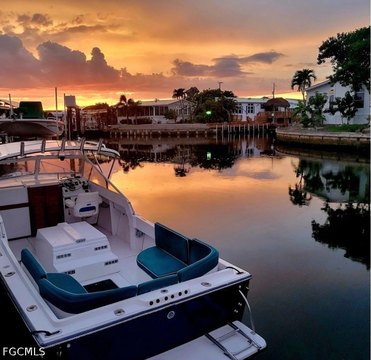 Waterfront Lot with Gulf Access