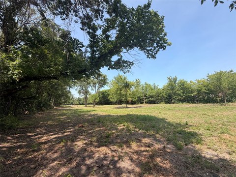 Land, Howe, TX