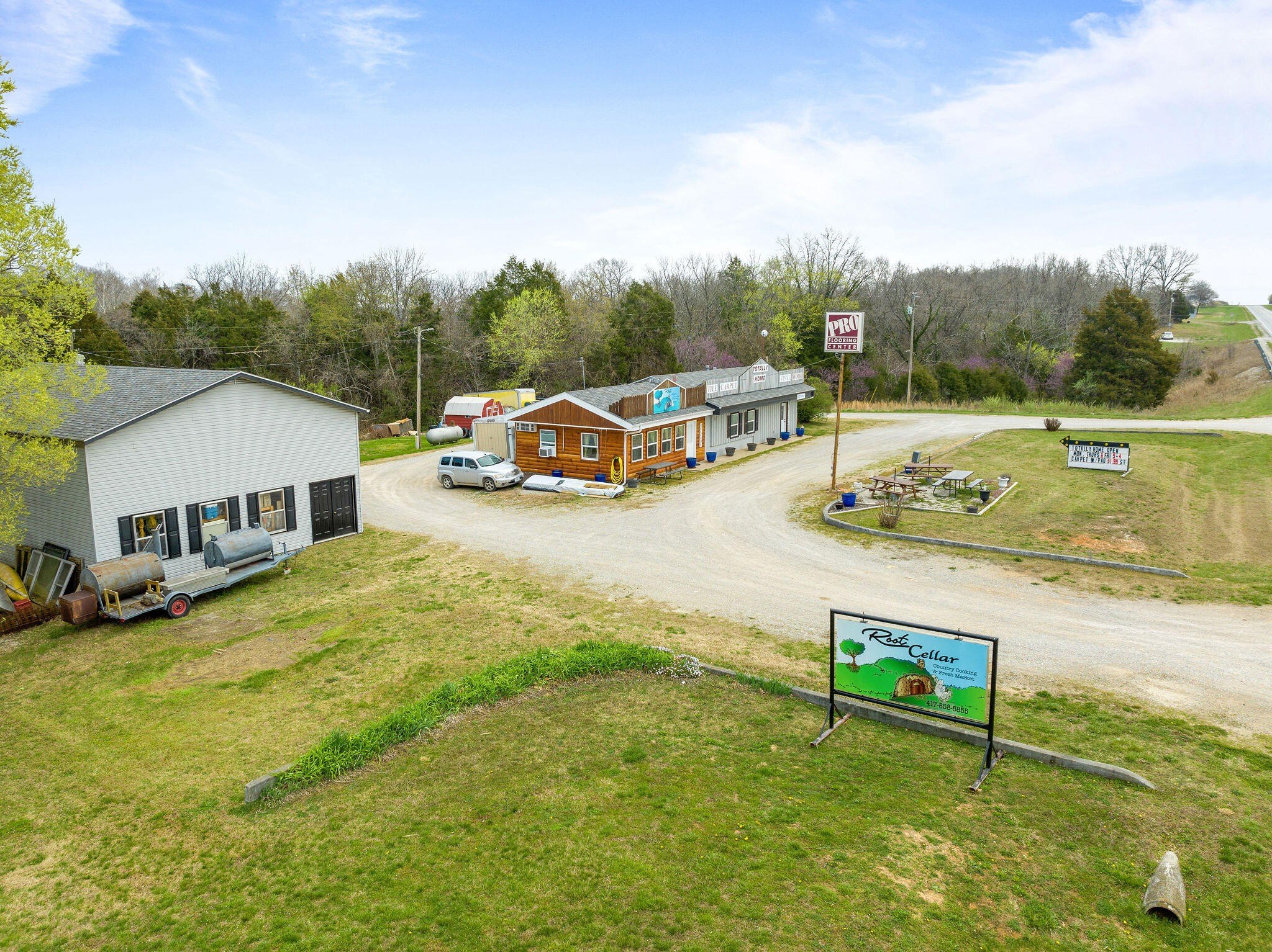 Shell Knob Mixed-Use Property