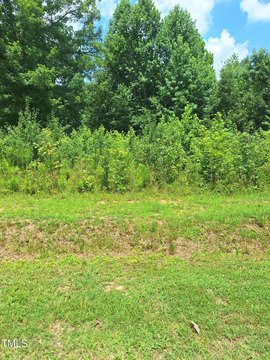 Spacious Lot in Growing Franklinton