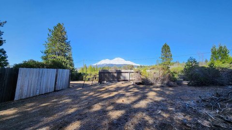 Land, Mount Shasta, CA