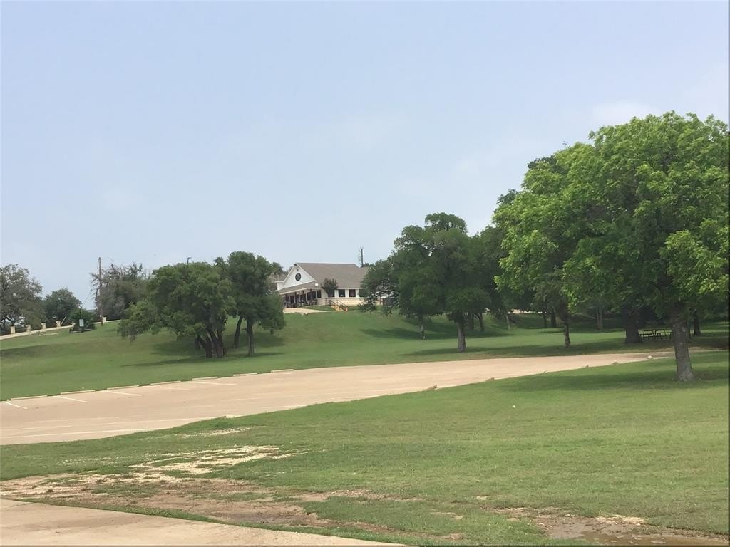 Land in White Bluff, Texas
