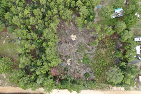 Spacious Lot in DeFuniak Springs