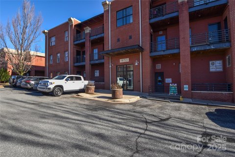 Versatile Commercial Office Condo