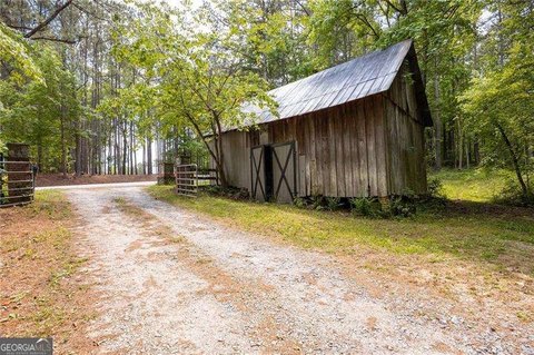 LAND - Dallas, GA