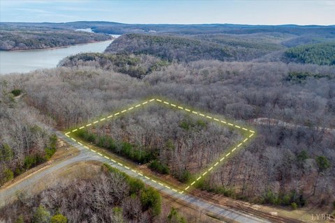 Waterfront Land Lot in Gated Community