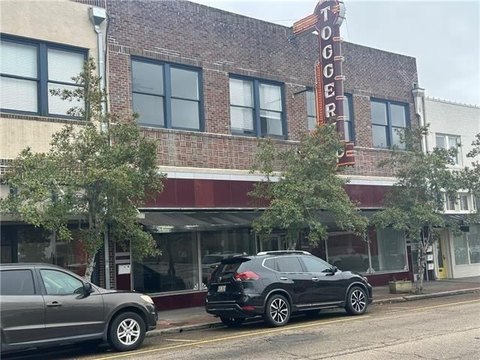 Iconic Mixed-Use Toggery Building