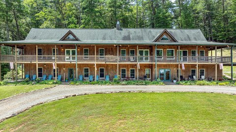 Wilderness Recreation Estate Near National Forest