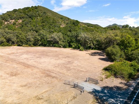 LAND - Atascadero, CA