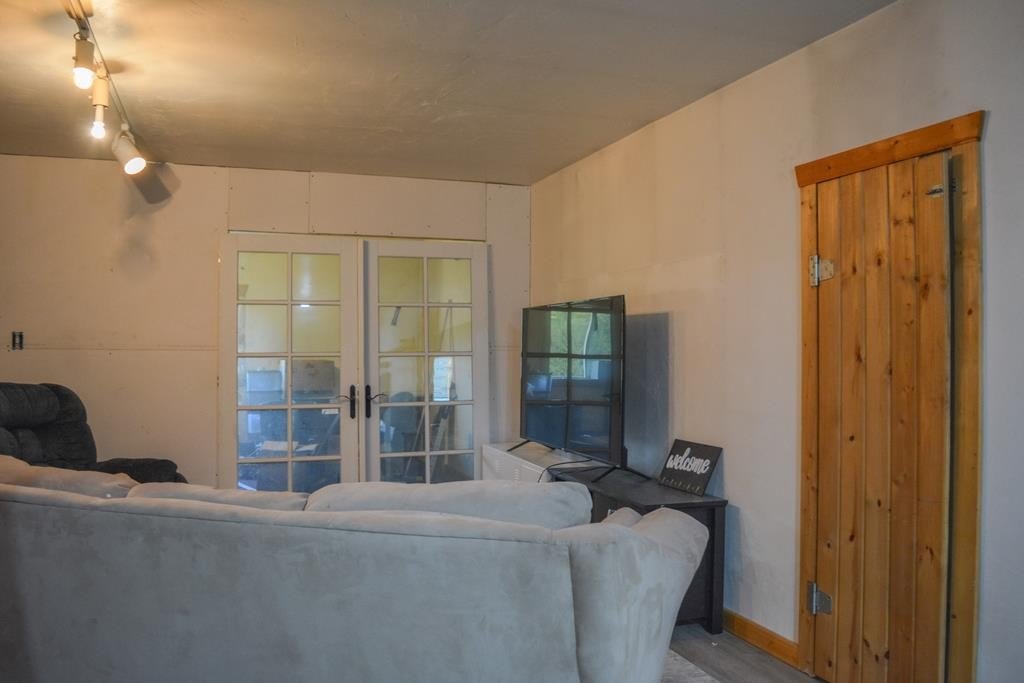 Picture 7