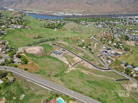 Residential Land in Clarkston, WA