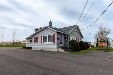 High-Visibility Commercial Building in Malone